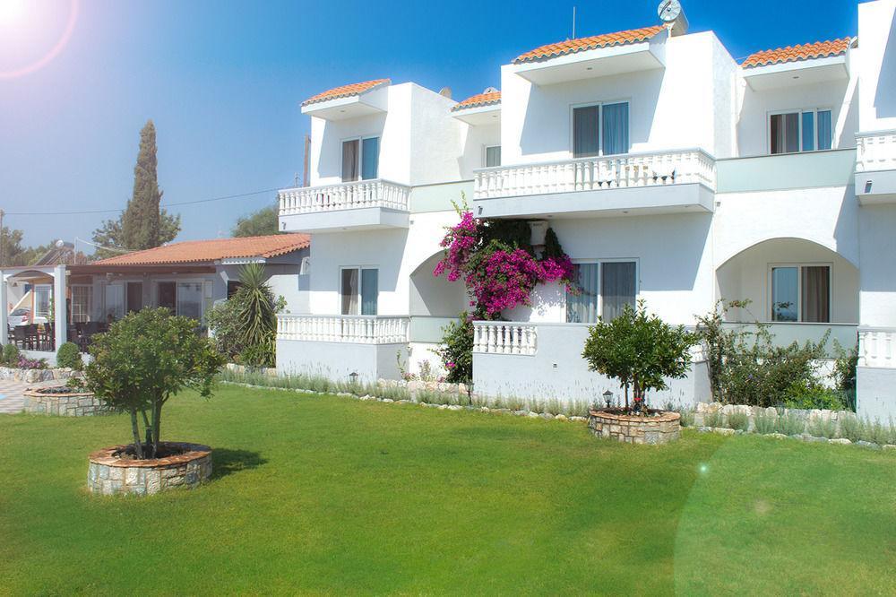 Apartment Gardenia Mourésion